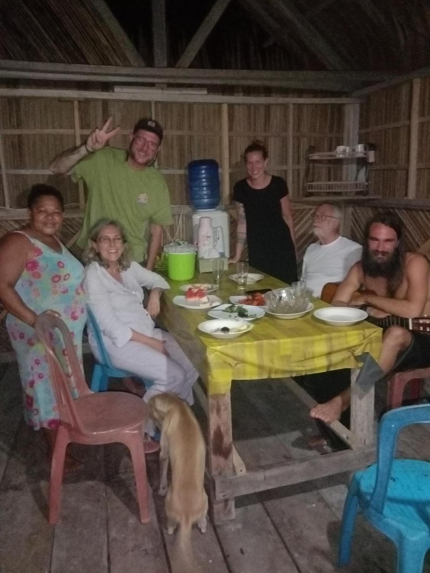 Amfriwen Homestay Yennanas Besir Exterior foto